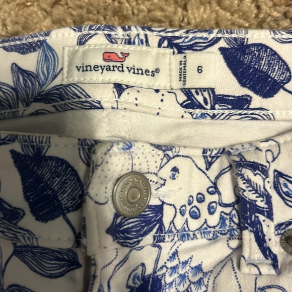 NWOT Vineyard Vines Patterned Lowrise Jeans - Picture 2 of 6